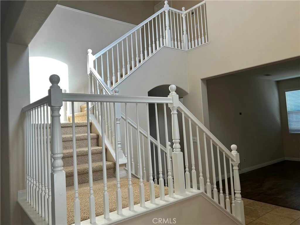 Interior 3