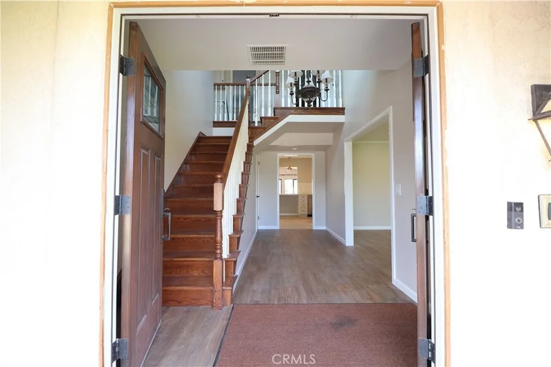 565 Clubhouse photo 2