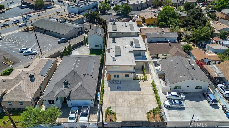 10882 1/2 Dora Street