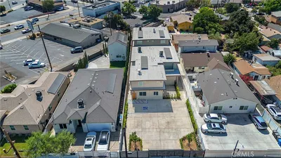 10882 1/2 Dora Street