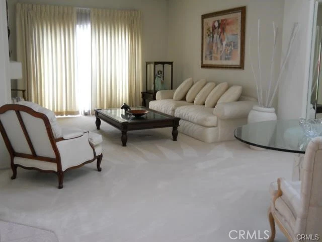 Interior 3