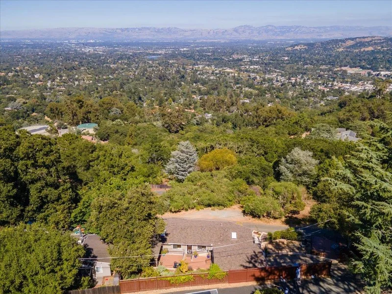 16900 Sheldon Road photo 2