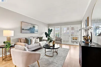 2137 Otis Dr 101
