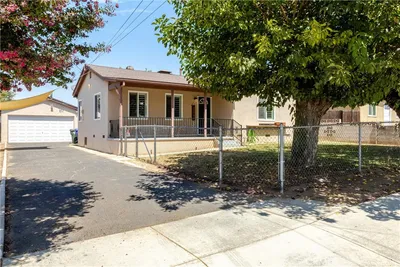 34792 Avenue E photo 2