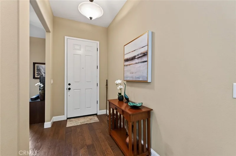 3745 Robinwood photo 2