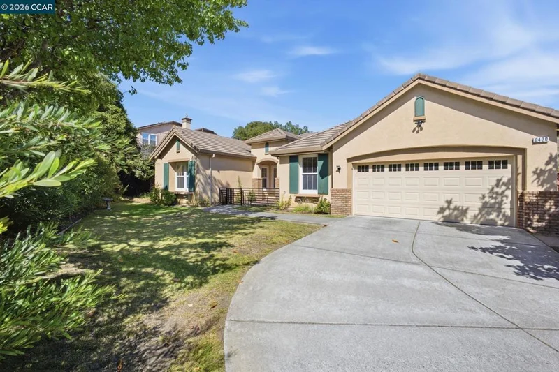 2420 Rushcreek Pl photo 2