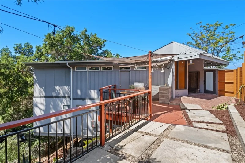 Photo 2 of 11575 Sunshine Terrace
