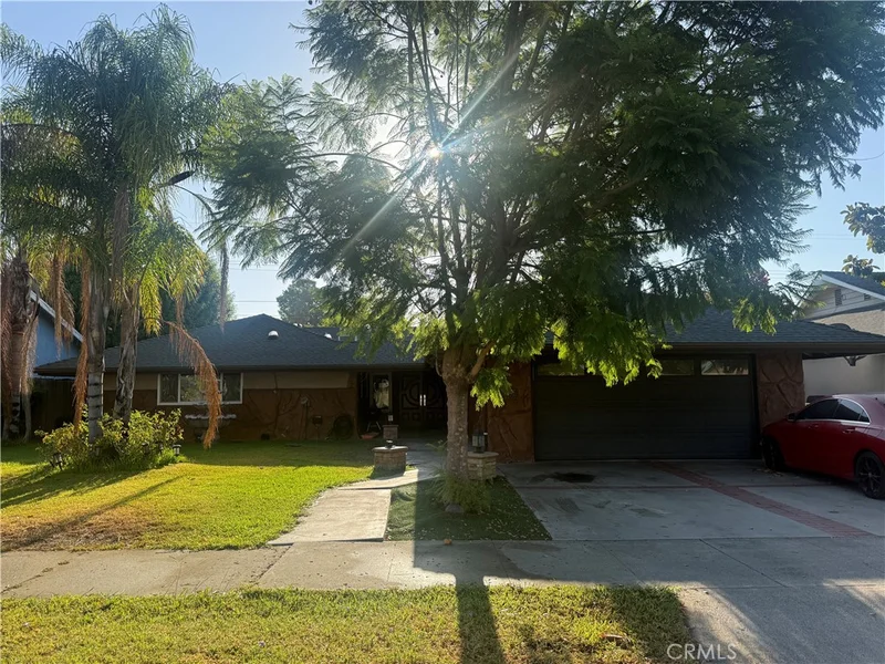 Photo 2 of 225 N Malena Drive