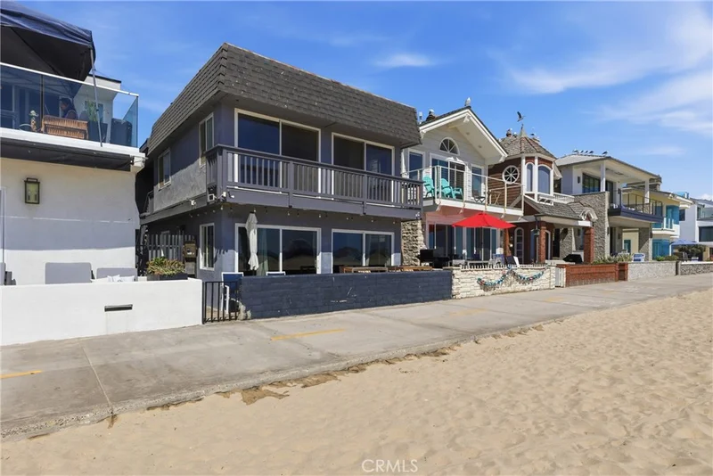 3010 W Oceanfront Upper "B"