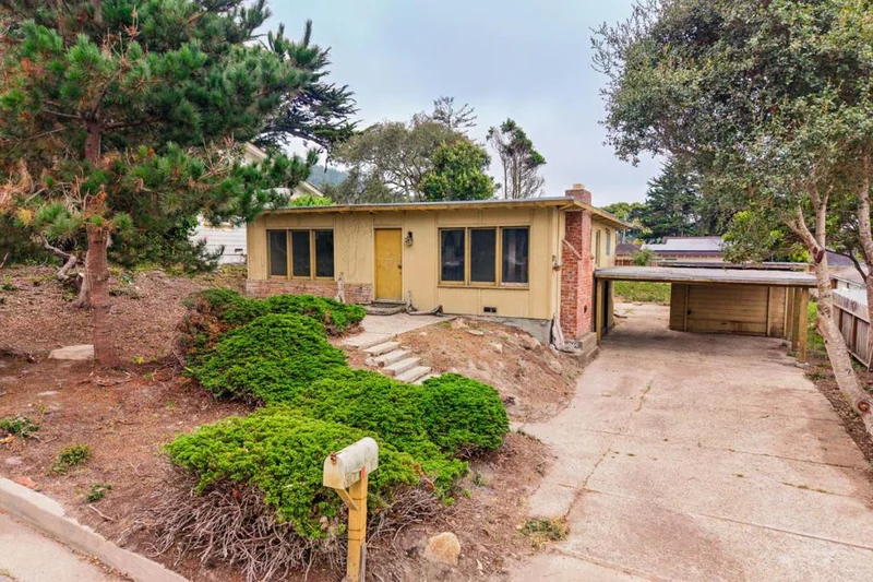 Photo 2 of 1260 Devisadero Street