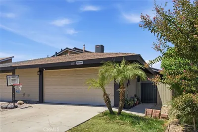 1109 Monroe photo 2