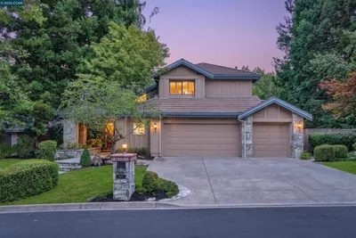 549 Buttonwood Dr