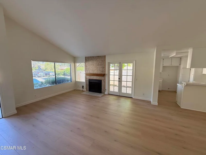1107 Catlin Street B photo 2