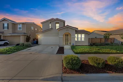 2540 Ryan Drive photo 2