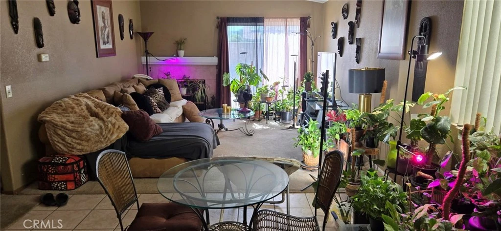 Interior 3