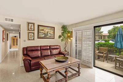 31200 Landau Boulevard 607 photo 2