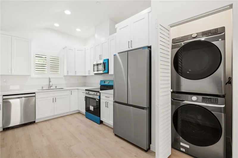 15030 1/2 Hesby Street