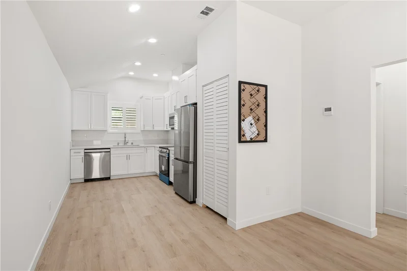 15030 1/2 Hesby Street photo 2