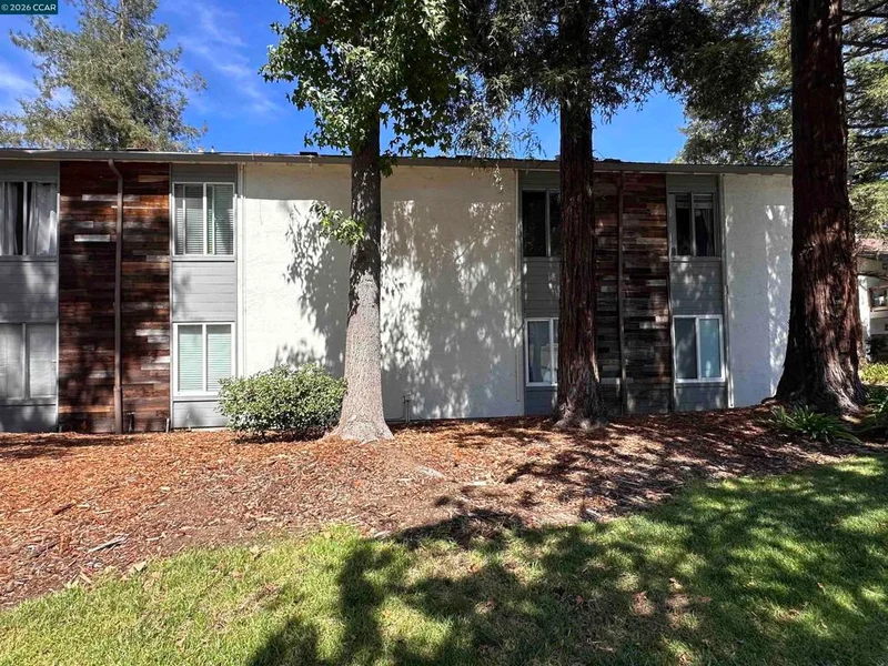 4081 Clayton Rd 211