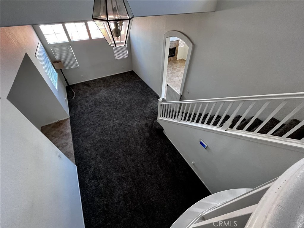 Interior 4
