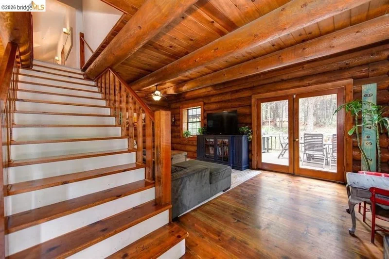 4589 Jenkinson CIR photo 2
