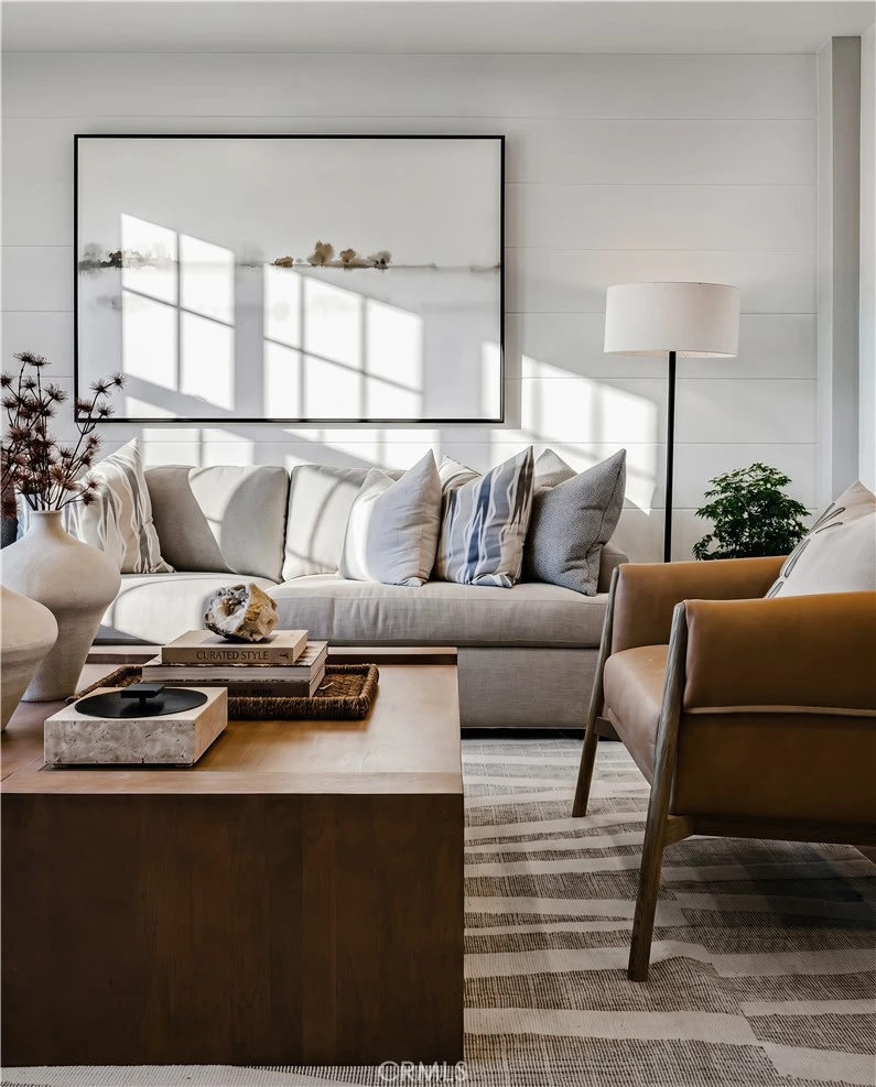 Interior 2