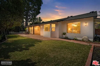 1920 N Altadena Drive photo 2