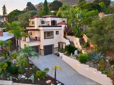 2176 Santa Ynez Ave.