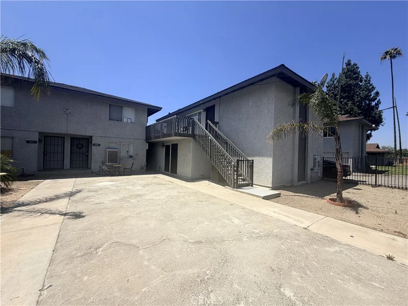 350 S Ashford Avenue photo 2