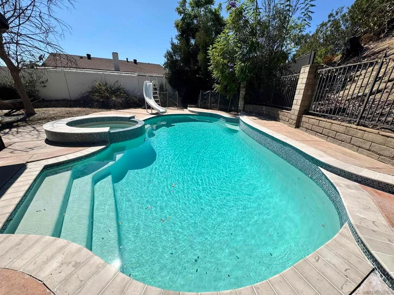 1748 Bourke Place photo 2