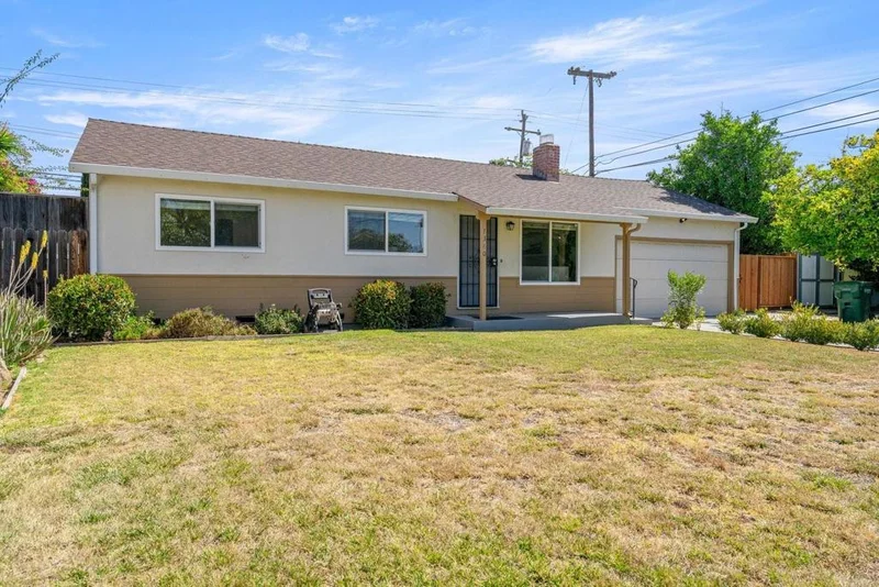 1340 Sharp Avenue photo 2