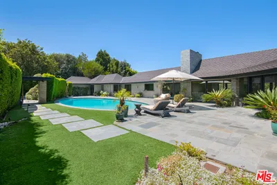 3035 Lake Glen Drive