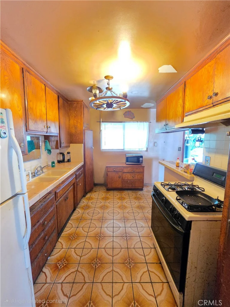 12933 Goleta photo 2