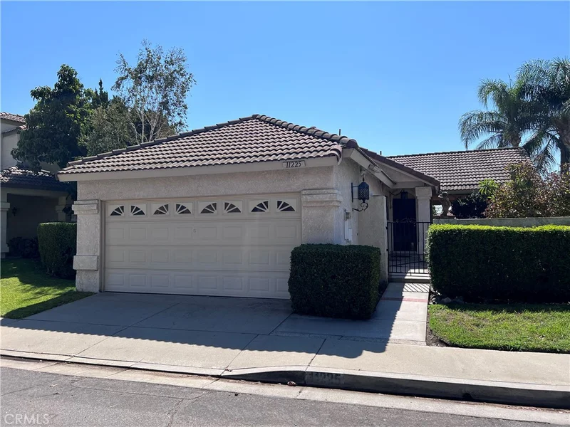 11225 Drake