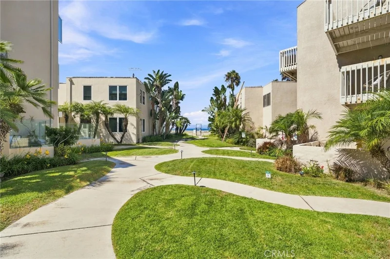 7301 Vista Del Mar A101