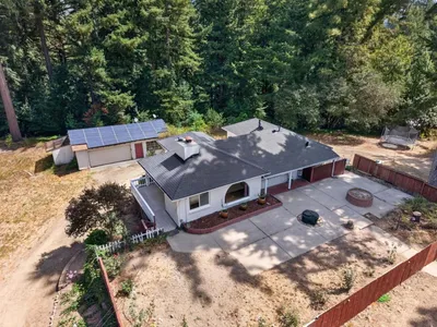 23889 Summit Road photo 2