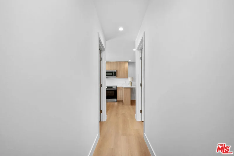 Photo 2 of 833 5th Street 100