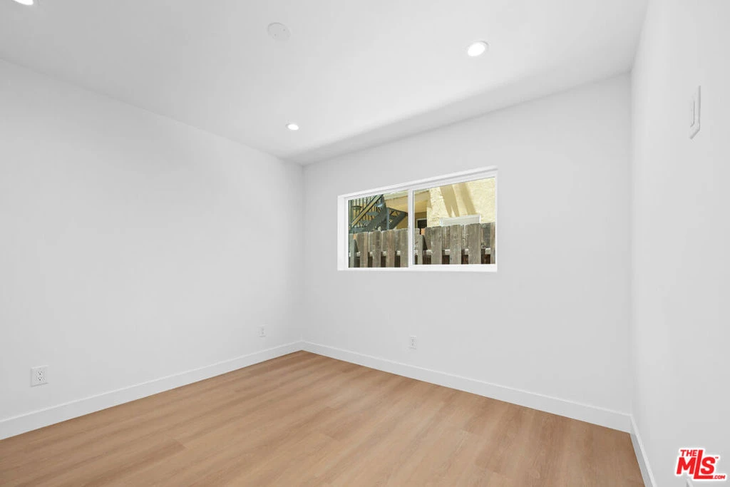 Interior 3