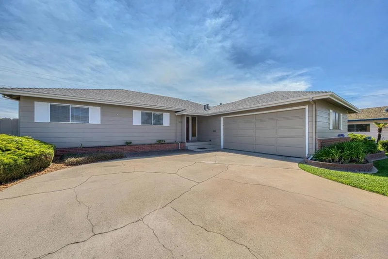 1626 Cambrian Drive photo 2