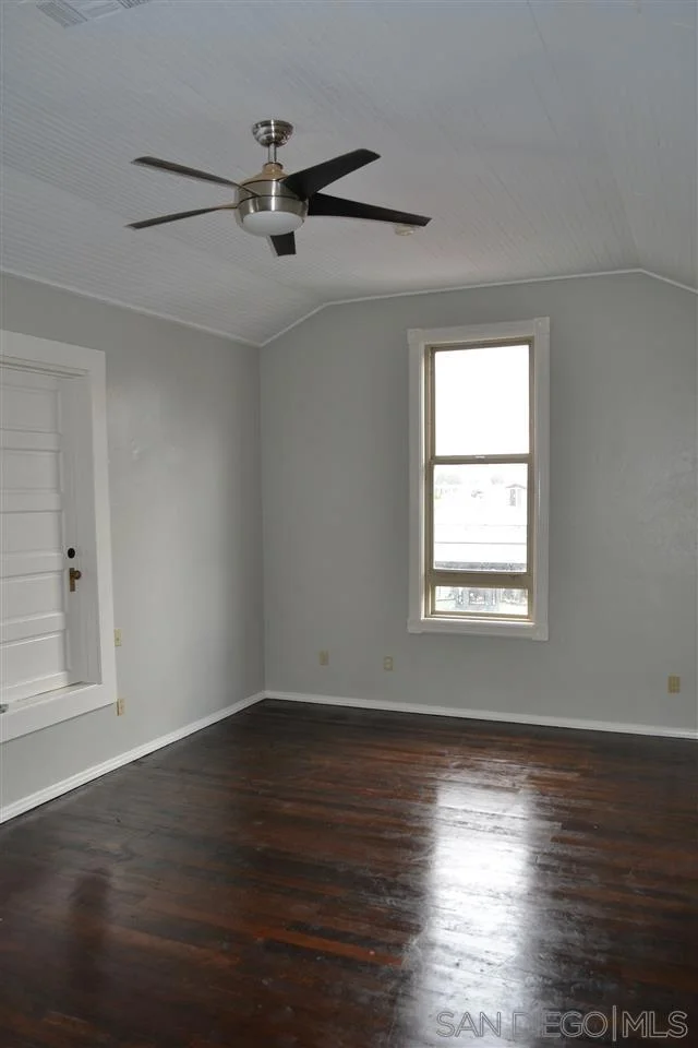 169 E Main St. photo 2