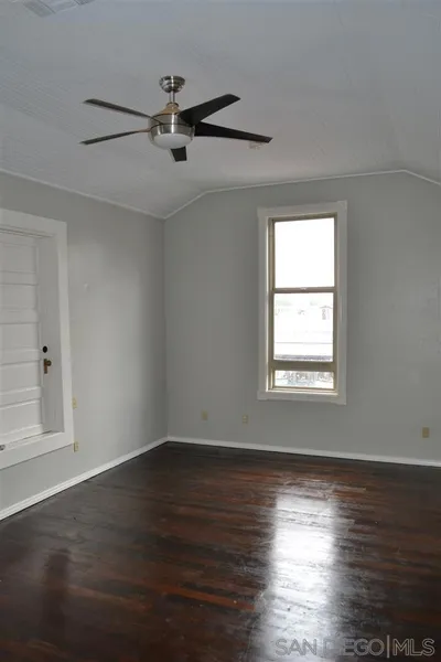 169 E Main St. photo 2