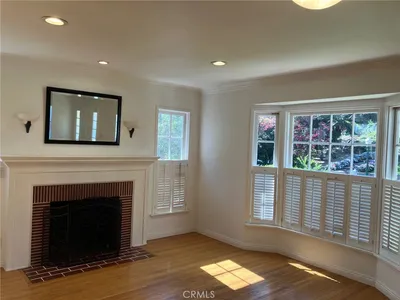 1531 Hillside photo 2