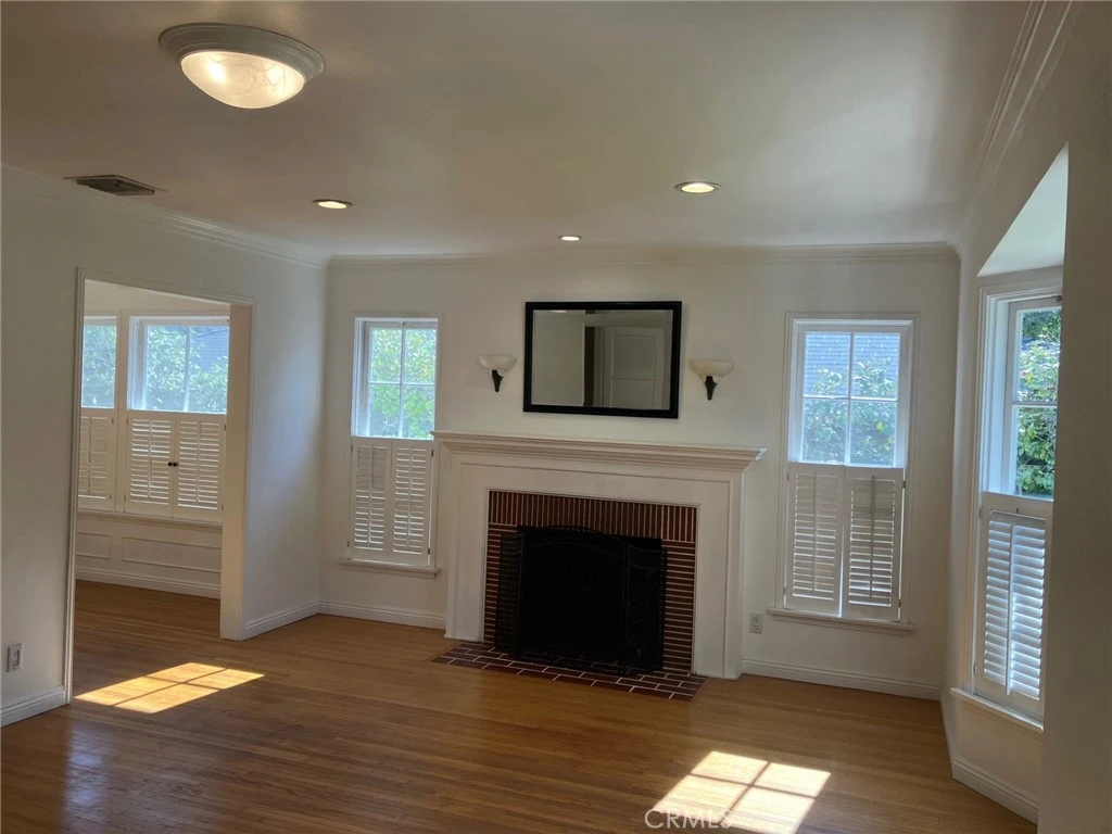 Interior 2