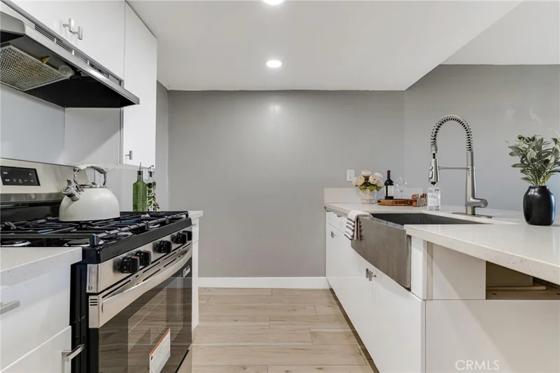 12601 Van Nuys Boulevard 104 photo 2
