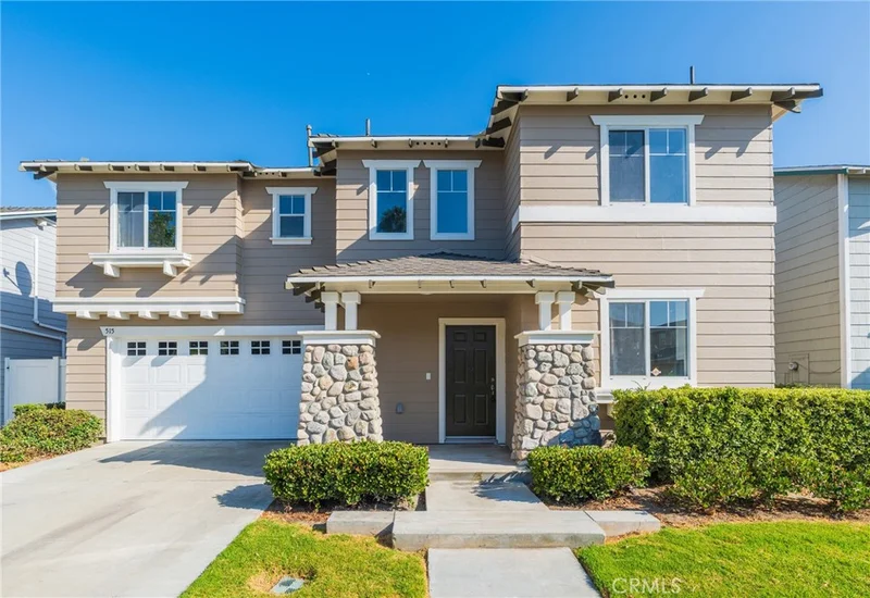 515 E Cypress photo 2