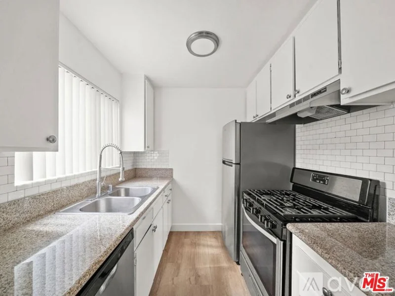 223 Shell Street 223 photo 2