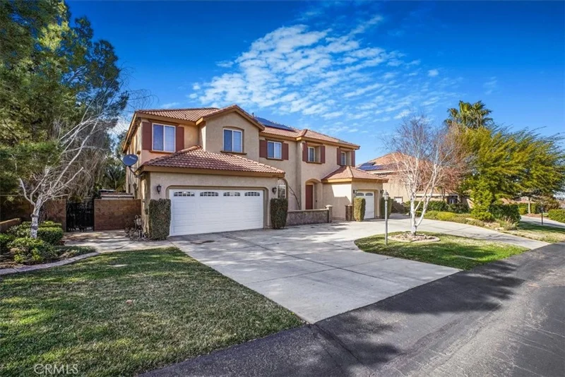 40939 Woodshire Drive photo 2