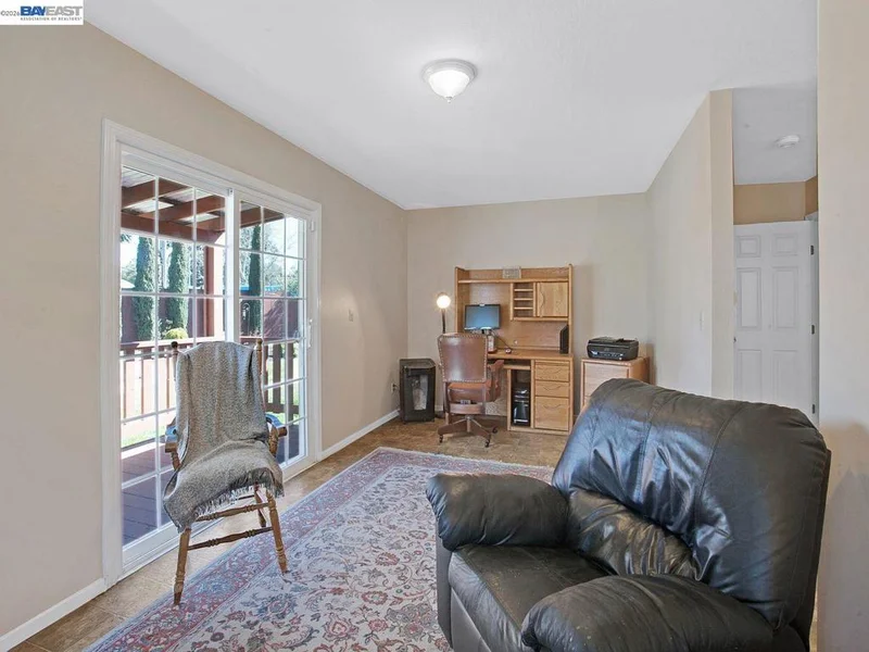 38936 Bluegrass Ct photo 2