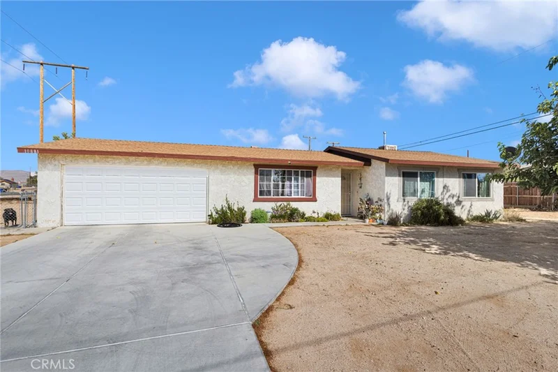 10881 Sauk Road photo 2