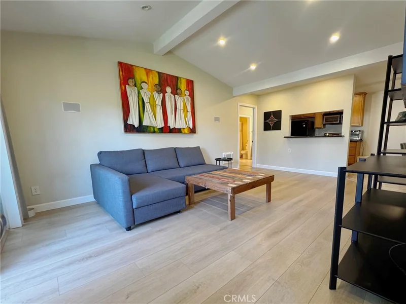 1345 Cabrillo Park E10 photo 2